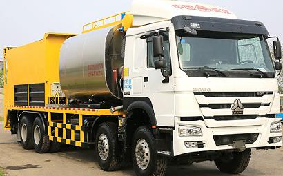 synchronous chip sealer